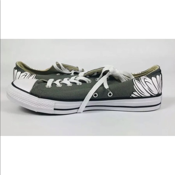 New Converse CTAS OX Looney Tunes Chuck Taylor TAZ Devil Boy Girl Kid US 2 - Picture 2 of 6